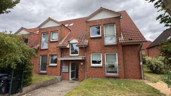 Immobilie in Sukow - Attraktive 4 Zimmer-Wohnung auf 2 Ebenen mit Balkon und Stellplatz in Sukow zu kaufen! - Bild 0