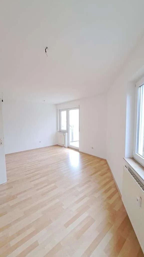 Immobilie in Villingen-Schwenningen - Freie 2-Zimmer Wohnung in zentraler Lage von Villingen - Bild 0