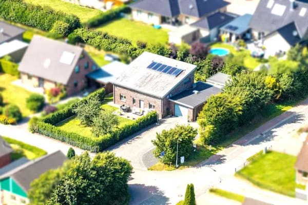 Immobilie in Schwesing - Nah bei Husum – Wohnhaus, neu- u. hochwertig, moderner Stil, gute Wohnlage, energieoptimiert auf A+ - Bild 0