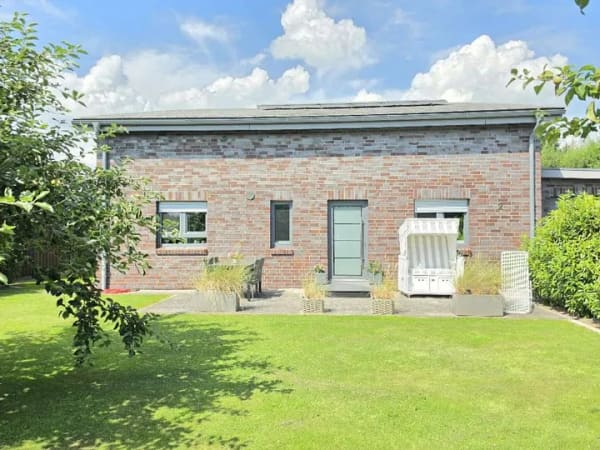 Immobilie in Schwesing - Nah bei Husum – Wohnhaus, neu- u. hochwertig, moderner Stil, gute Wohnlage, energieoptimiert auf A+ - Bild 1