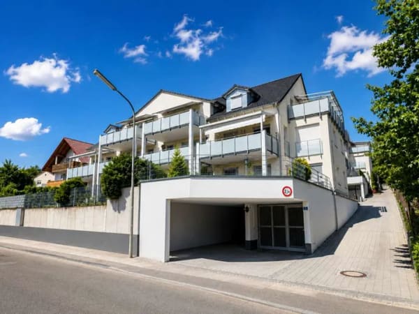 Immobilie in Lenting - Attraktive Erdgeschosswohnung mit Garten in Lenting incl. TG-Stellplatz - Bild 1