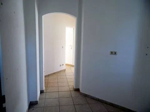 Immobilie in Holzkirchen - Hochwertige, freie Zweizimmerwohnung in guter Wohnlage - Bild 2
