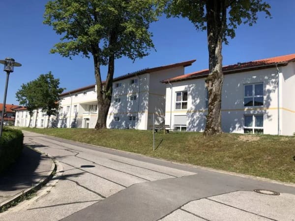 Immobilie in Schechen - Nutzen Sie Ihre Chance: Pflegeappartement in Schechen/Rosenheim für Kapitalanleger! Rarität! - Bild 1