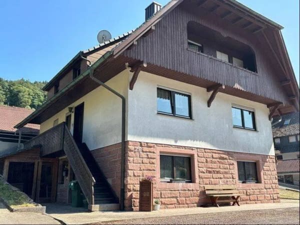 Immobilie in Nordrach - Gepflegtes Landhaus mit großem Grundstück - Bild 0