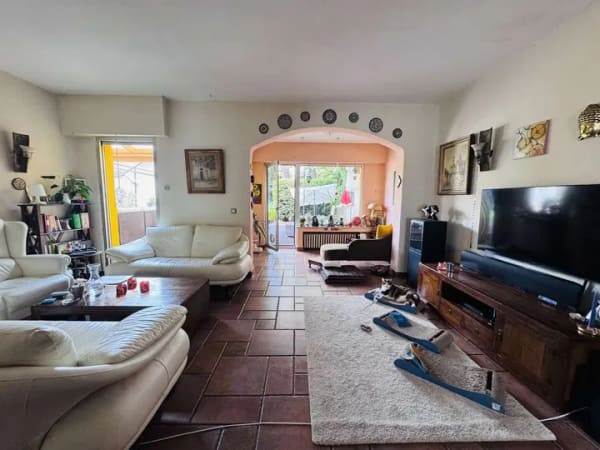 Immobilie in Brühl - Raumwunder mit Möglichkeiten: Großzügiges Wohnhaus mit Wintergarten, Terrasse  und  - Bild 1