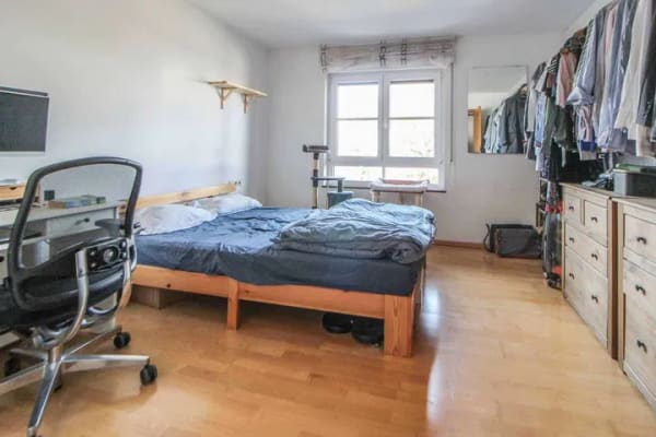 Immobilie in Neuhausen auf den Fildern - Gepflegte 2-Zimmer-Wohnung mit Balkon und Garage in Neuhausen auf den Fildern - Bild 2