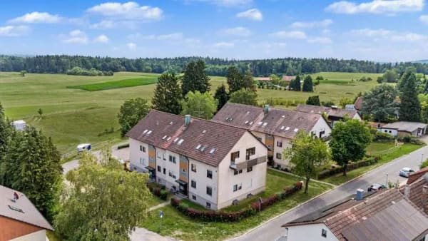 Immobilie in Mainhardt - Viel Raum, viel Licht, großer Balkon – naturnah wohnen in Mainhardt - Bild 2