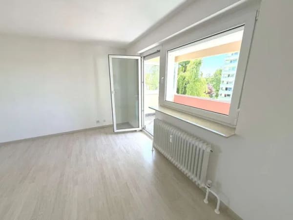 Immobilie in Gundelfingen - RENOVIERT UND FREI in ruhiger Wohnanlage im begehrten Gundelfingen - Bild 3