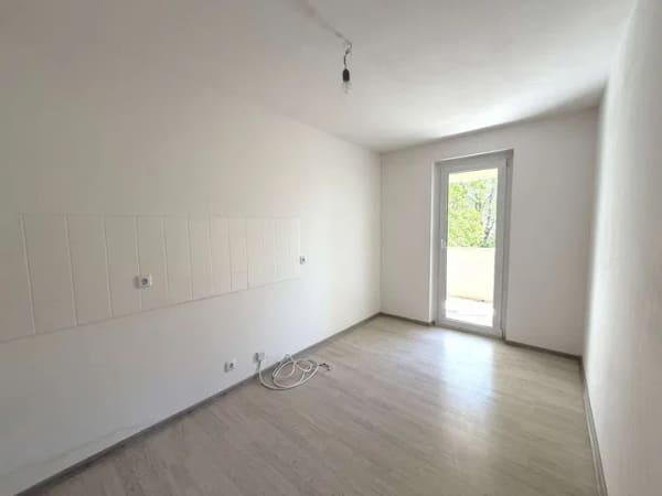 Immobilie in Gundelfingen - RENOVIERT UND FREI in ruhiger Wohnanlage im begehrten Gundelfingen - Bild 4