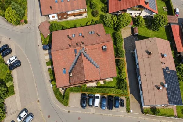 Immobilie in Bolsterlang - Wohnen, wo andere Urlaub machen – Zwei-Zimmer-Wohnung mit Garten und Bergpanorama - Bild 0