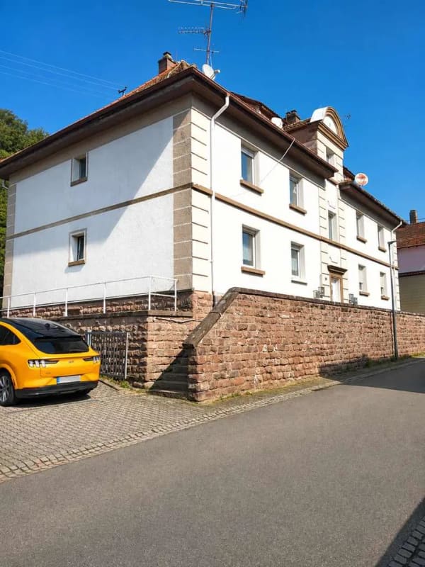 Immobilie in Eppenbrunn - Attraktive Kapitalanlage – Vollvermietetes Mehrfamilienhaus mit Entwicklungspotenzial - Bild 0