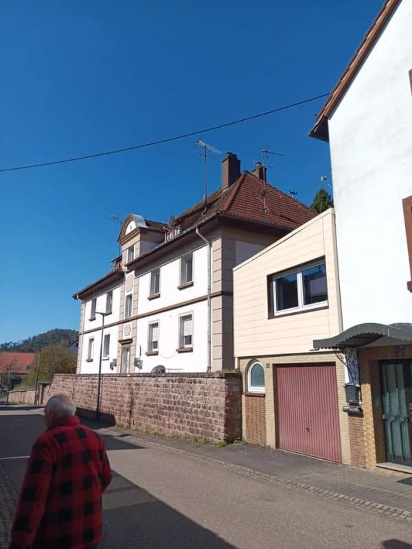 Immobilie in Eppenbrunn - Attraktive Kapitalanlage – Vollvermietetes Mehrfamilienhaus mit Entwicklungspotenzial - Bild 2