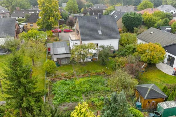Immobilie in Wedemark - 1-2 Familienhaus mit richtig Platz Innen und Außen - Bild 2