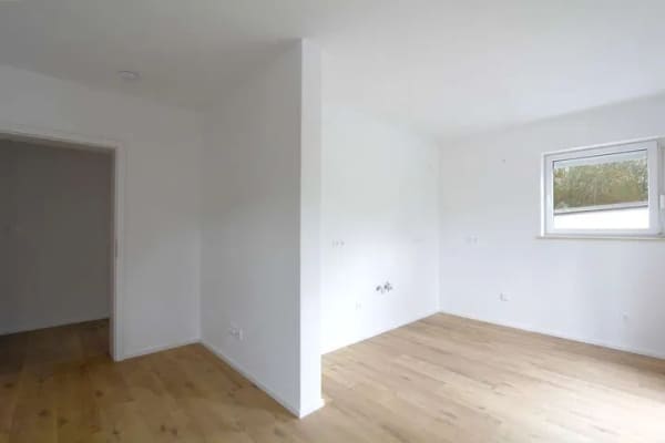 Immobilie in Bad Abbach - Sanierte, vermietete Wohnung mit 2 Balkonen - Bild 2