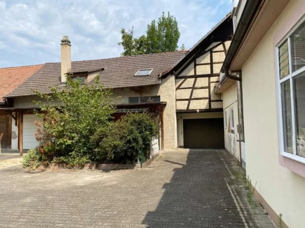 Immobilie in Efringen-Kirchen - ++NEU IM ANGEBOT++ Wohnhaus mit Gewerbeflächen und Entwicklungspotenzial in Efringen-Kirchen - Bild 1