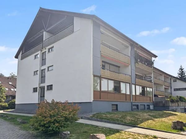 Immobilie in Dobel - Kleine Auszeit im Grünen – Charmantes 1-Zimmer-Apartment mit Loggia in der Gemeinde Dobel - Bild 1