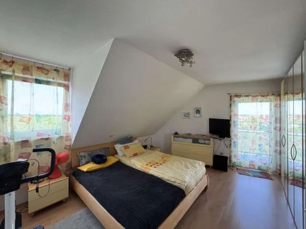 Immobilie in Maikammer - Helle 2-Zimmer-Wohnung mit Balkon und Blick in die Rheineben - Bild 2