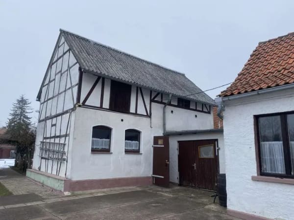 Immobilie in Sondershausen - Einfamilienhaus in Schernberg mit großem Garten, Garage und Nebengelass - Bild 2