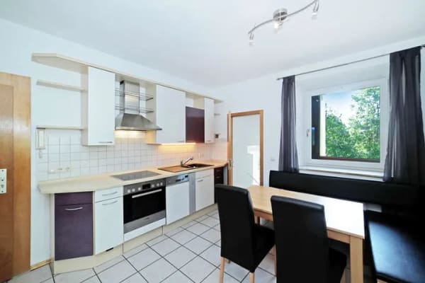 Immobilie in Fischbachau - Ruhige Lage und herrlicher Ausblick!
Schöne 3-Zimmer-Wohnung in Fischbachau/Wörnsmühl - Bild 1