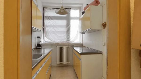 Immobilie in Mühlacker - Attraktive 1,5 Zimmer Wohnung mit Stellplätzen in zentraler Lage von Mühlacker - Bild 1