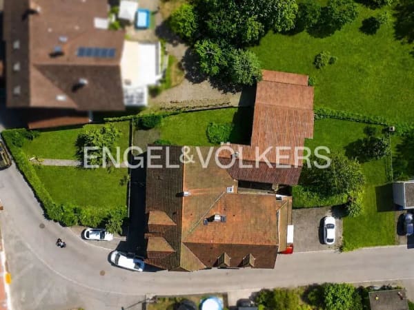 Immobilie in Waldshut-Tiengen - Vermietetes Mehrfamilienhaus mit attraktivem Ausbaupotenzial – Investieren mit Perspektive - Bild 1