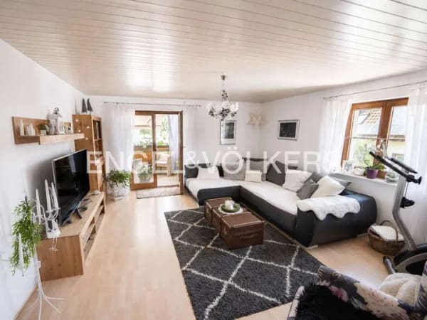 Immobilie in Waldshut-Tiengen - Vermietetes Mehrfamilienhaus mit attraktivem Ausbaupotenzial – Investieren mit Perspektive - Bild 4