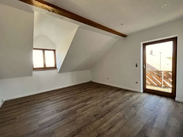 Immobilie in Hofstetten - Attraktives Kapitalanleger-Objekt
Tolle Eigentumswohnung im 2. Obergeschoss - Bild 3
