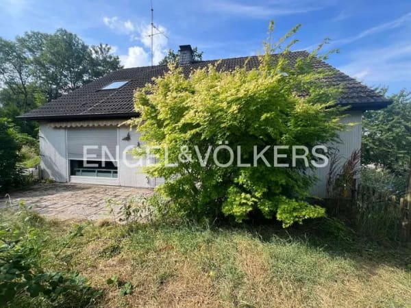 Immobilie in Unna - Charmantes Einfamilienhaus auf weitläufigem Grundstück - Bild 0
