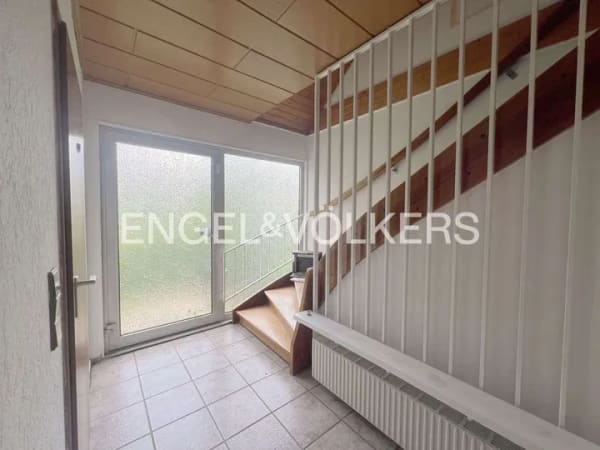 Immobilie in Unna - Charmantes Einfamilienhaus auf weitläufigem Grundstück - Bild 2