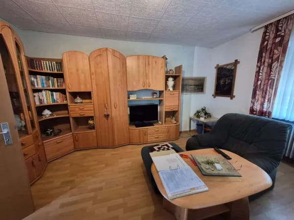 Immobilie in Bruchmühlbach-Miesau - Sanierungsbedürftige Eigentumswohnung in zentraler Lage von Bruchmühlbach-Miesau - Bild 2