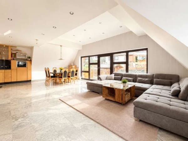 Immobilie in Wermelskirchen - Mehrgenerationenhaus mit 3 Einheiten, Balkon, Terrasse, Garten & Garage im beliebten Stadtteil Dhünn - Bild 4