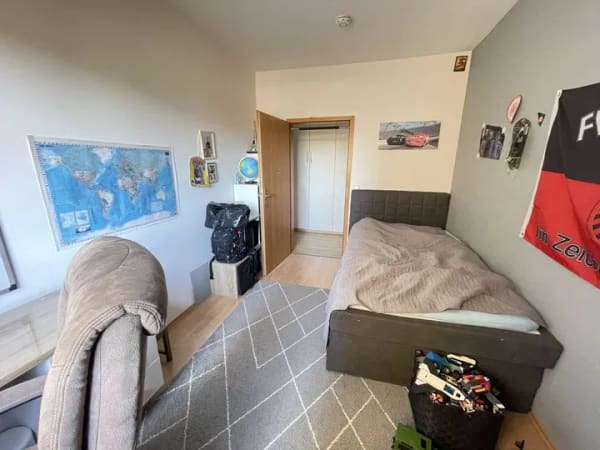 Immobilie in Hochheim - Modernisierte 3-Zimmer-Wohnung mit Design-Highlights & Balkon - Bild 2