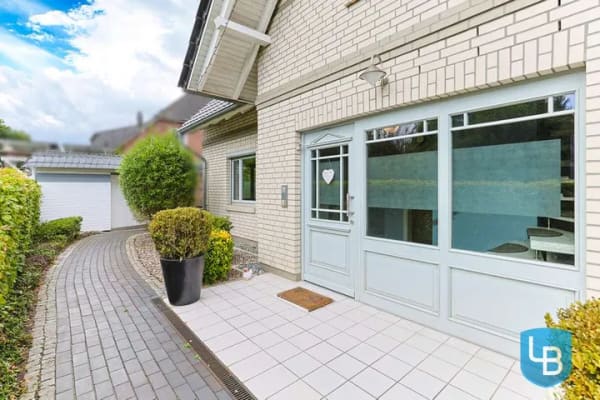Immobilie in Mönkeberg - Zwei Einheiten, ein Zuhause! Großzügiges, modernes Haus in begehrter Lage von Mönkeberg - Bild 4