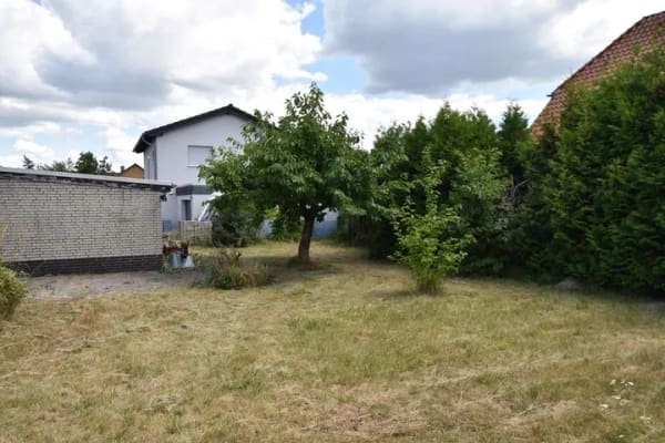 Immobilie in Osloß - Gemütliches Einfamilienhaus mit großem Garten und Doppelgarage - Bild 3