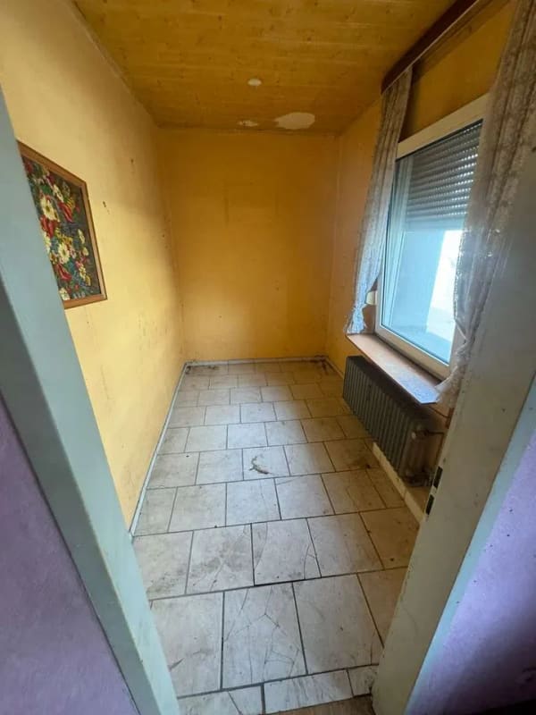 Immobilie in Krefeld - Zentral gelegenes Zuhause mit 4 Zimmern in Krefeld – Ihr neuer Wohntraum wartet! - Bild 0