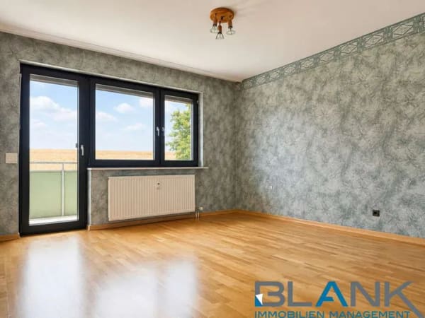 Immobilie in Eberdingen - Attraktive 3-Zimmer-Eckwohnung mit zwei Balkonen und Feldblick - Bild 3