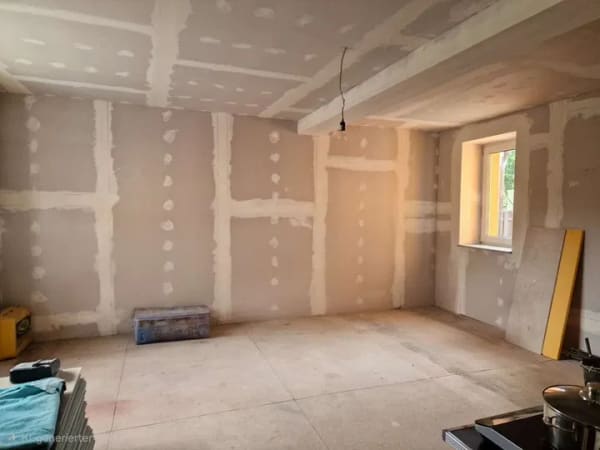 Immobilie in Neumark - Teilsaniertes Einfamilienhaus mit 170 m² Wohnfläche und 750 m² Grundstück - Bild 0