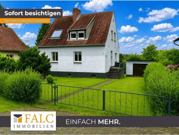 Immobilie in Plau am See - ***Charmantes Einfamilienhaus mit zwei Wohneinheiten und exklusivem Bootsschuppen*** - Bild 0