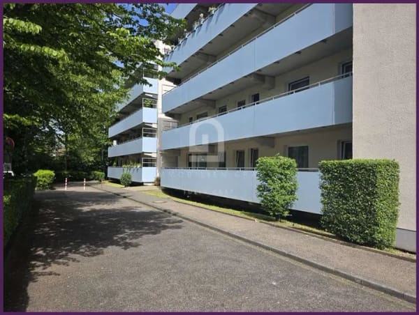 Immobilie in Bergheim - Großzügig & Barrierearm, 4 Zimmer Eigentumswohnung mit Loggia in Bergheim-Kenten - Bild 0