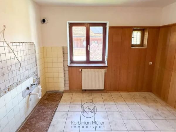 Immobilie in Bad Tölz - Ruhig wohnen in Bad Tölz – bezugsfreie 4-Zimmer-Wohnung mit Balkon & viel Potenzial - Bild 4