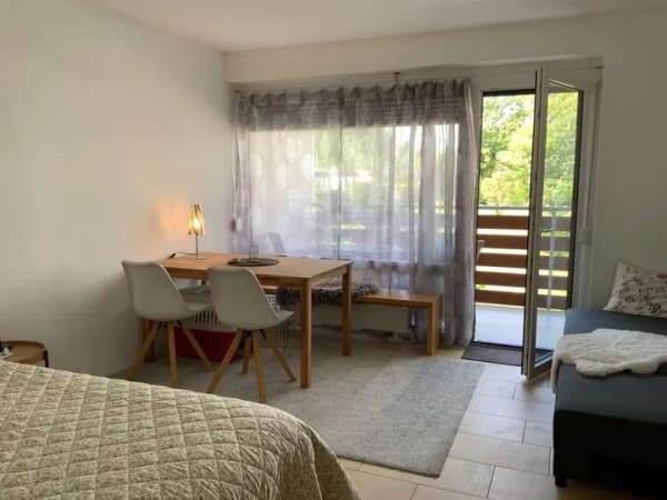 Immobilie in Bischofsgrün - *PROVISIONSFREI* Sehr schöne, renovierte 1-Zi.-ETW mit Balkon & Stellplatz - Bild 0
