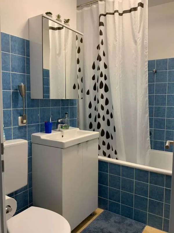 Immobilie in Bischofsgrün - *PROVISIONSFREI* Sehr schöne, renovierte 1-Zi.-ETW mit Balkon & Stellplatz - Bild 3