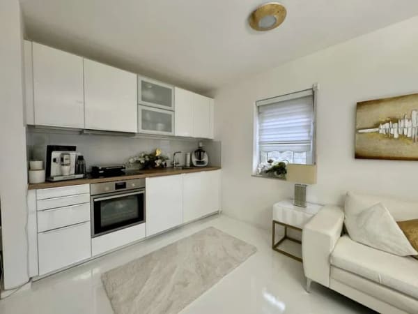 Immobilie in Nackenheim - Neuwertige 2-Zi.-Designer-Wohnung in Nackenheim – inklusive Stellplatz - Bild 2