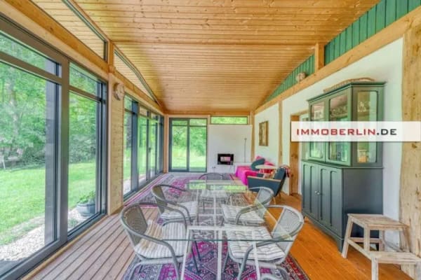 Immobilie in Bad Saarow - IMMOBERLIN.DE - Bungalow mit Nebengebäude auf naturschönem Grundstück in Südausrichtung - Bild 0