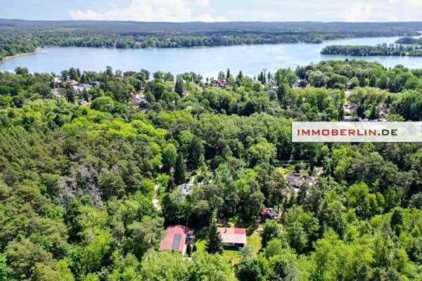 Immobilie in Bad Saarow - IMMOBERLIN.DE - Bungalow mit Nebengebäude auf naturschönem Grundstück in Südausrichtung - Bild 1