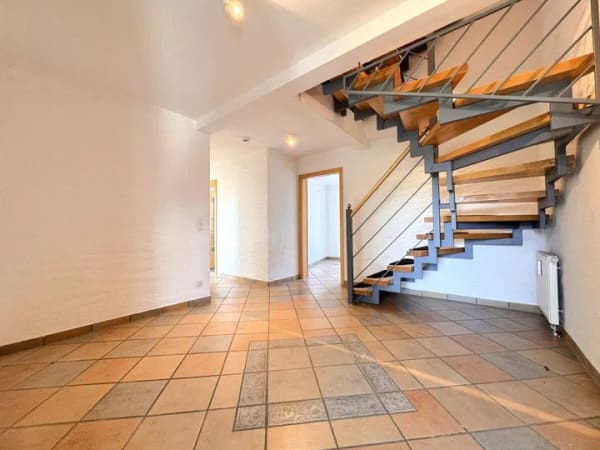 Immobilie in Lauf an der Pegnitz - WOW! 170 m² -Platz-Traum-ETW mit Balkonen, 2 Duplexgaragen u.v.m. in Lauf a. d. Pegnitz - Bild 2