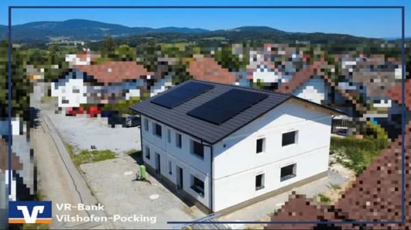 Immobilie in Schöllnach - ERSTBEZUG: MODERNE 3-ZIMMER-WOHNUNG MIT BALKON - OHNE KÄUFERPROVISION - ZU KAUFEN! - Bild 0
