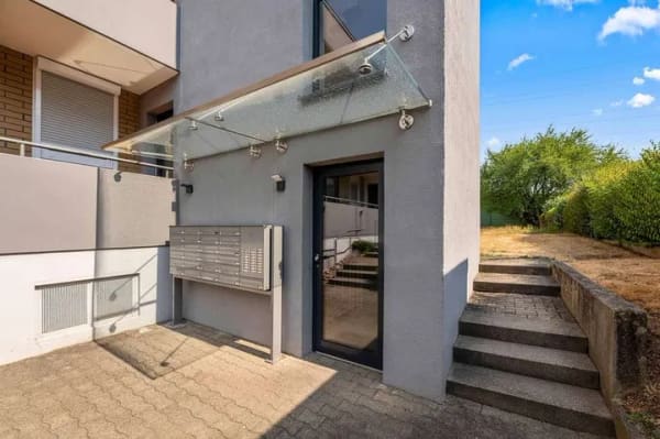Immobilie in Freiburg im Breisgau - Vermietete 1,5-Zimmer-Wohnung mit Balkon - Bild 0
