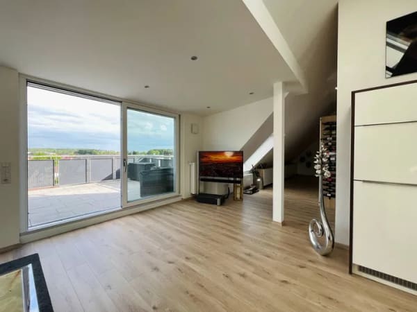 Immobilie in Winkelhaid - +++ TRAUMWOHNUNG MIT RIESIGER DACHTERRASSE UND PENTHOUSE-AUFZUG +++ - Bild 0