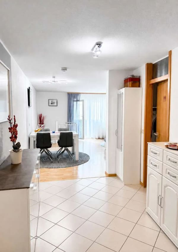 Immobilie in March - Helle 3-Zimmer-Wohnung mit Balkon und Garage in ruhiger Lage - Bild 1